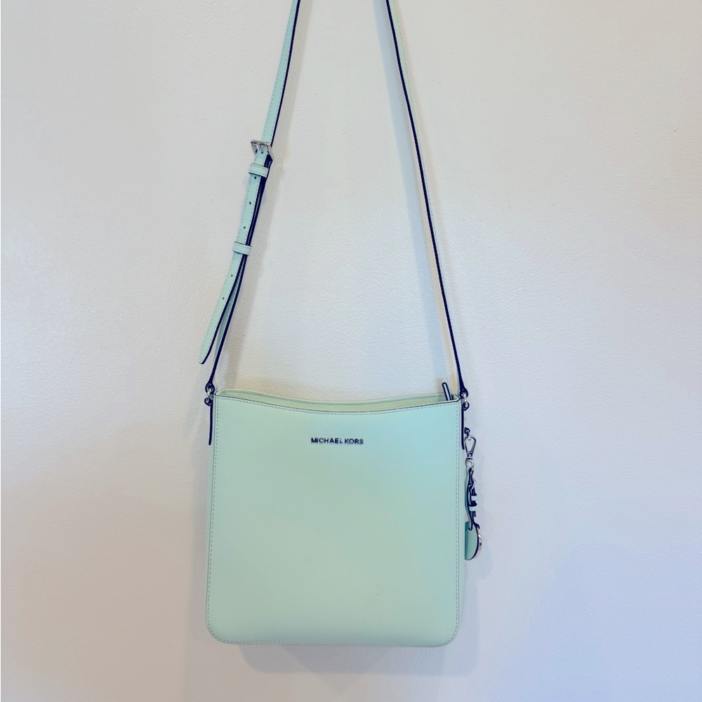 Michael Kors Purse Like New